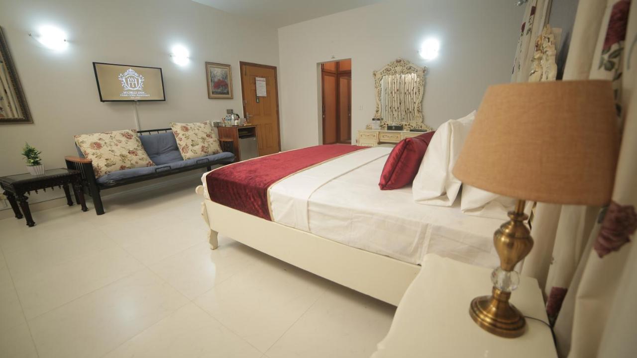 Four Squares Karachi Bed & Breakfast Exterior photo